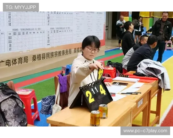 裁判员团队的专业执裁，保障比赛公平顺利进行