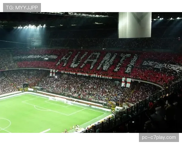 深度报道:圣西罗-梅阿查球场草皮更换工程启动,旨在降低球员伤病率提升比赛流畅度 深度报道:圣西罗-梅阿查球场草皮更换工程启动,旨在降低球员伤病率提升比赛流畅度